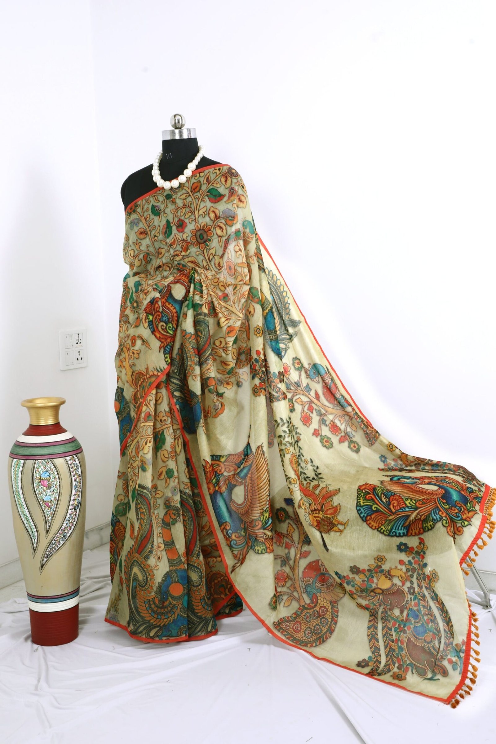 Elegant Beige Floral Kalamkari Saree - Embrace Timeless Tradition
