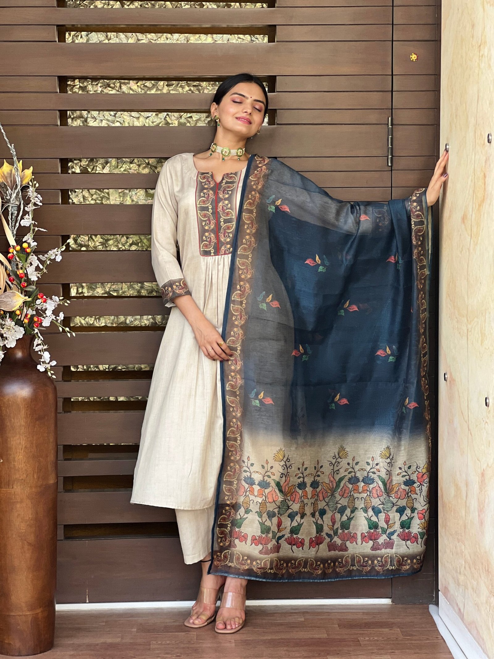 Exquisite Pearl Kalamkari Suit Set for Timeless Elegance - Image 3