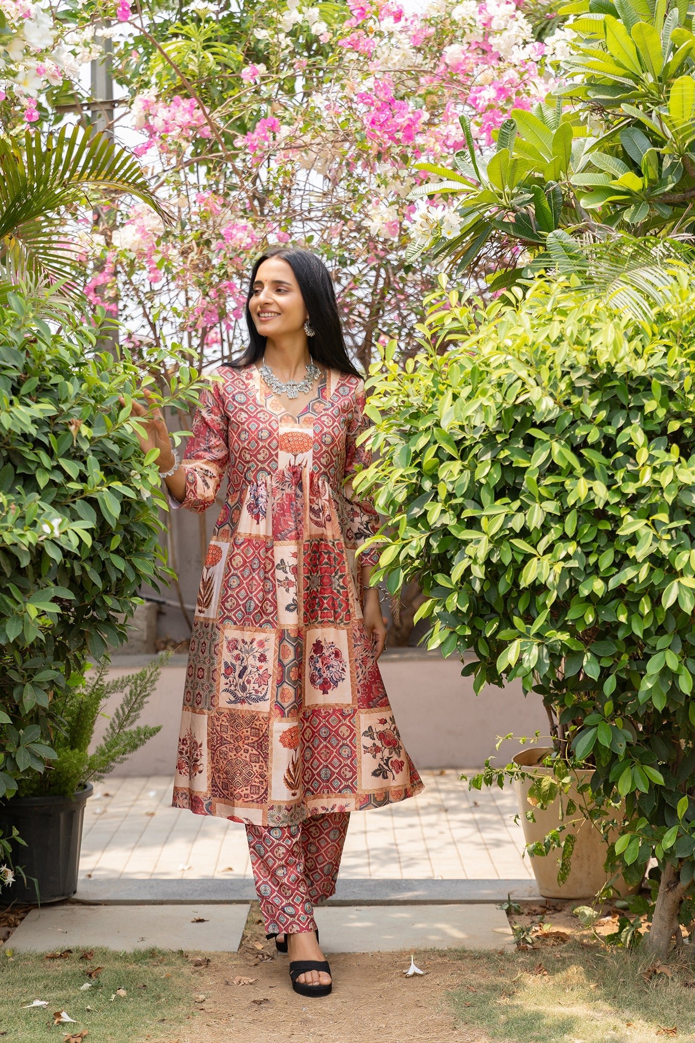 Charming Bela Block Print Kurta Ensemble - Image 4