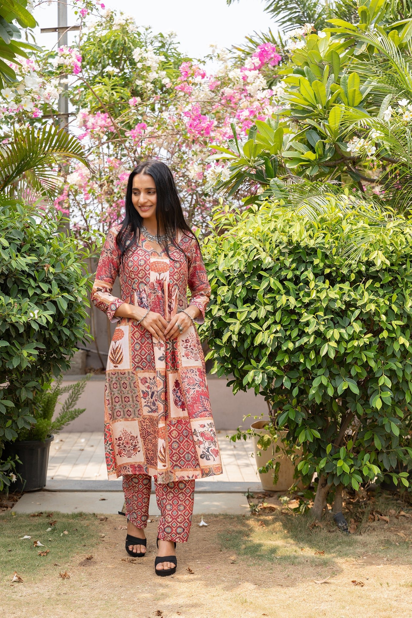 Charming Bela Block Print Kurta Ensemble - Image 5