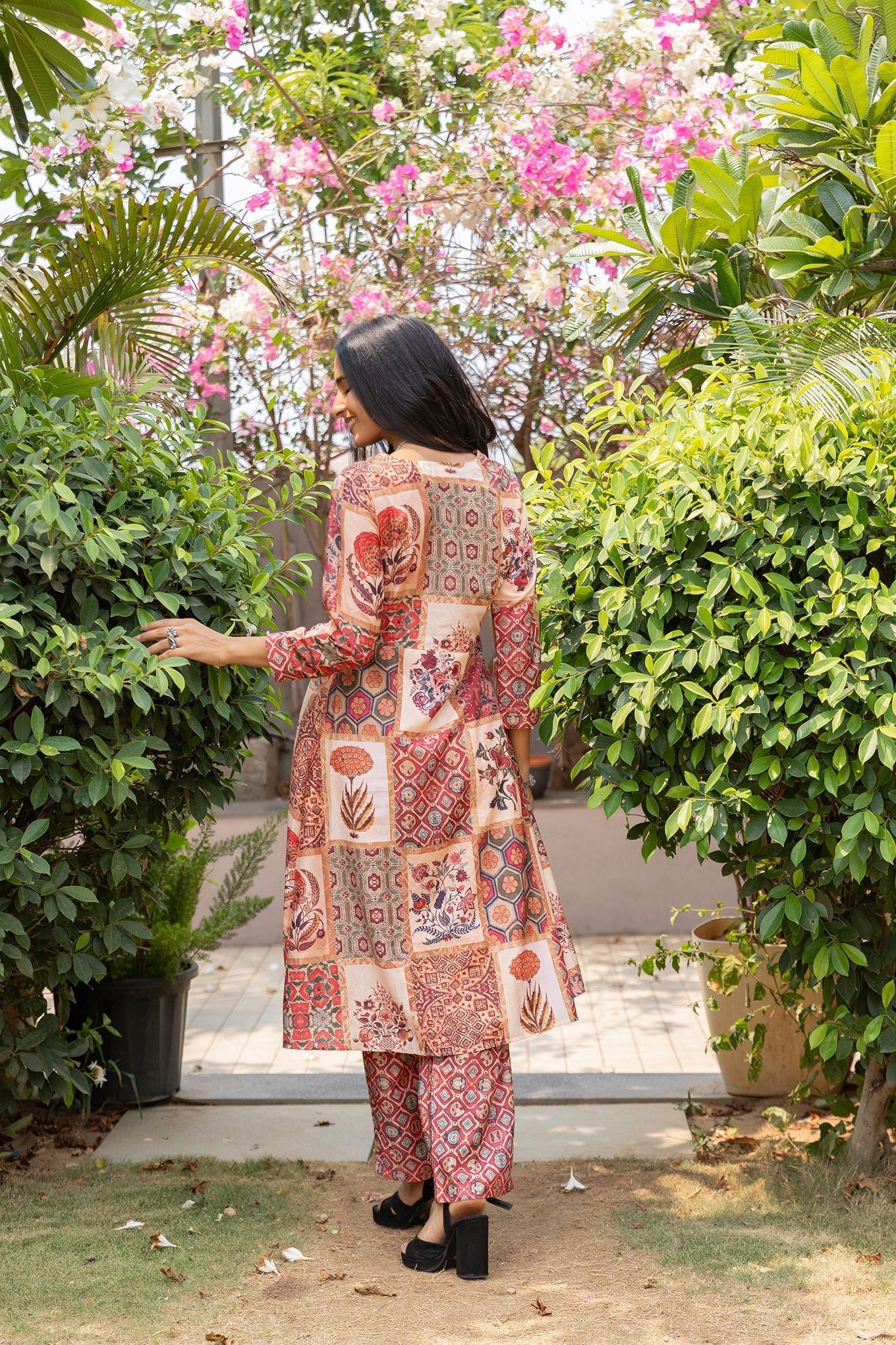 Charming Bela Block Print Kurta Ensemble - Image 3