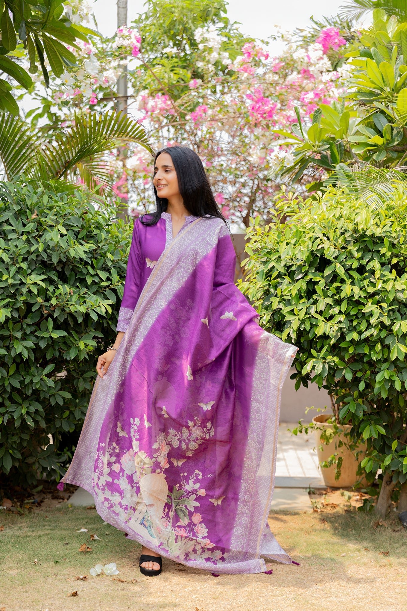 Elegant Sujata Purple Dupatta for a Touch of Sophistication - Image 2