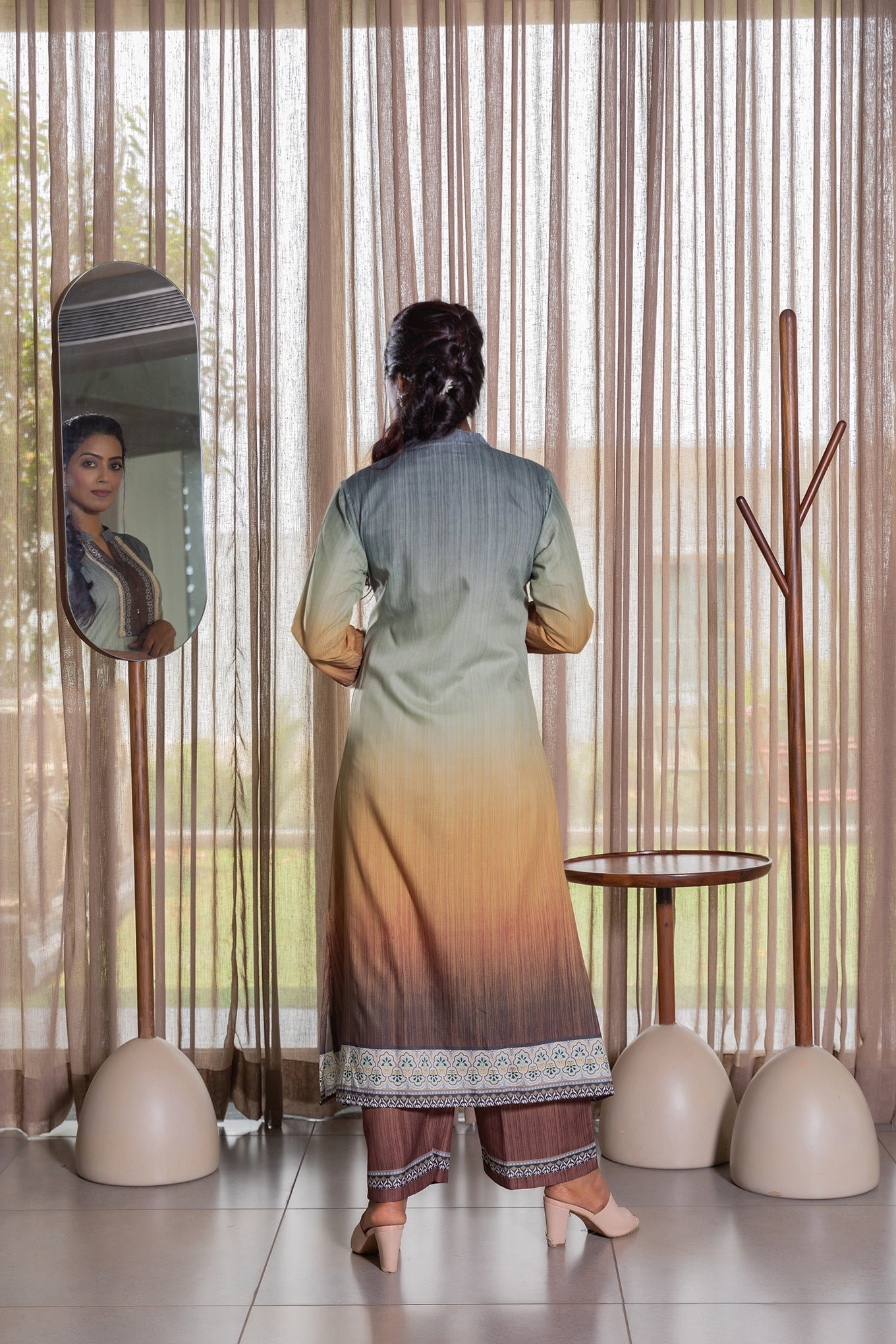 Stylish Chhaap Kurta Ensemble - Image 3