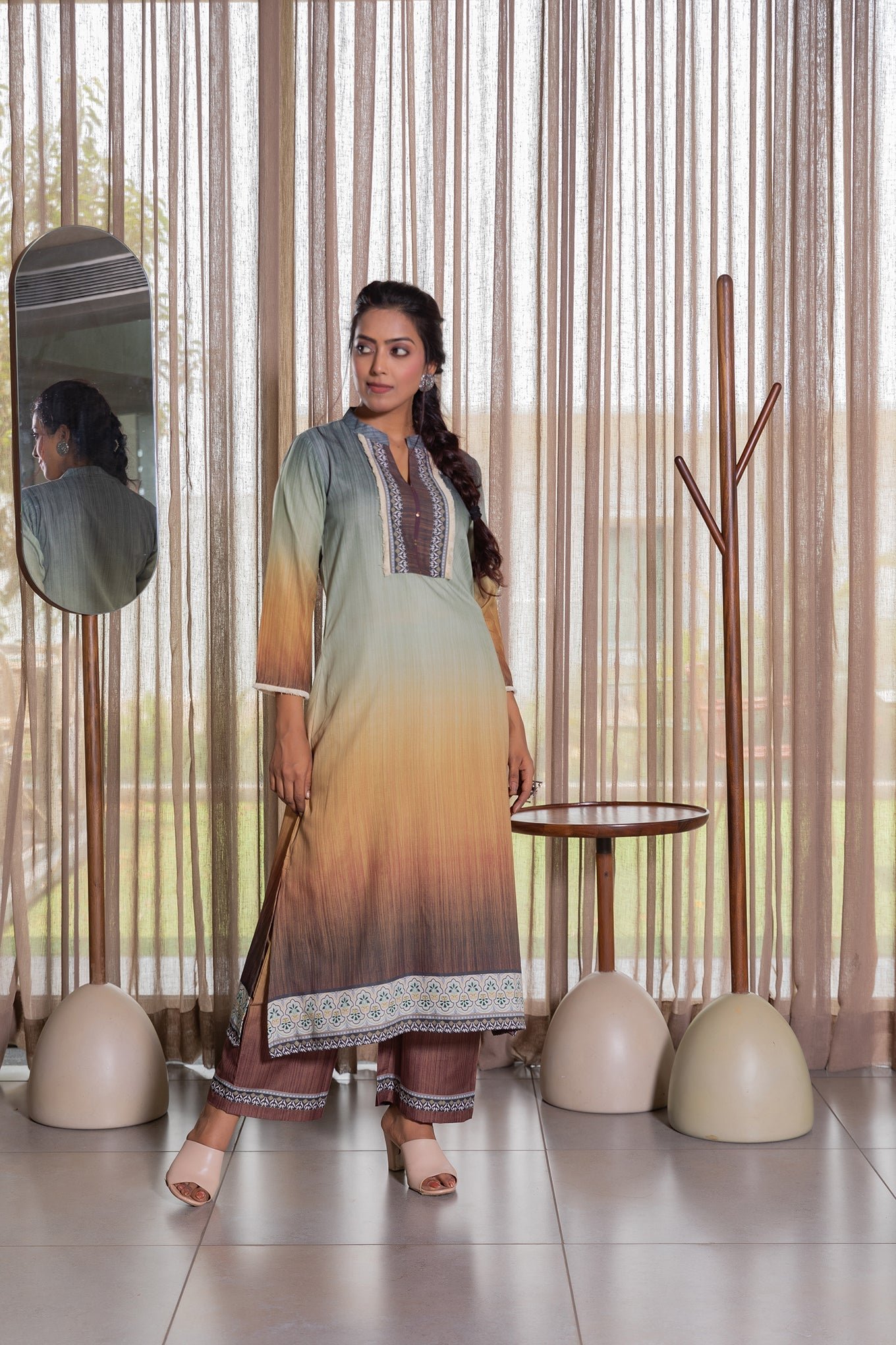 Stylish Chhaap Kurta Ensemble - Image 4