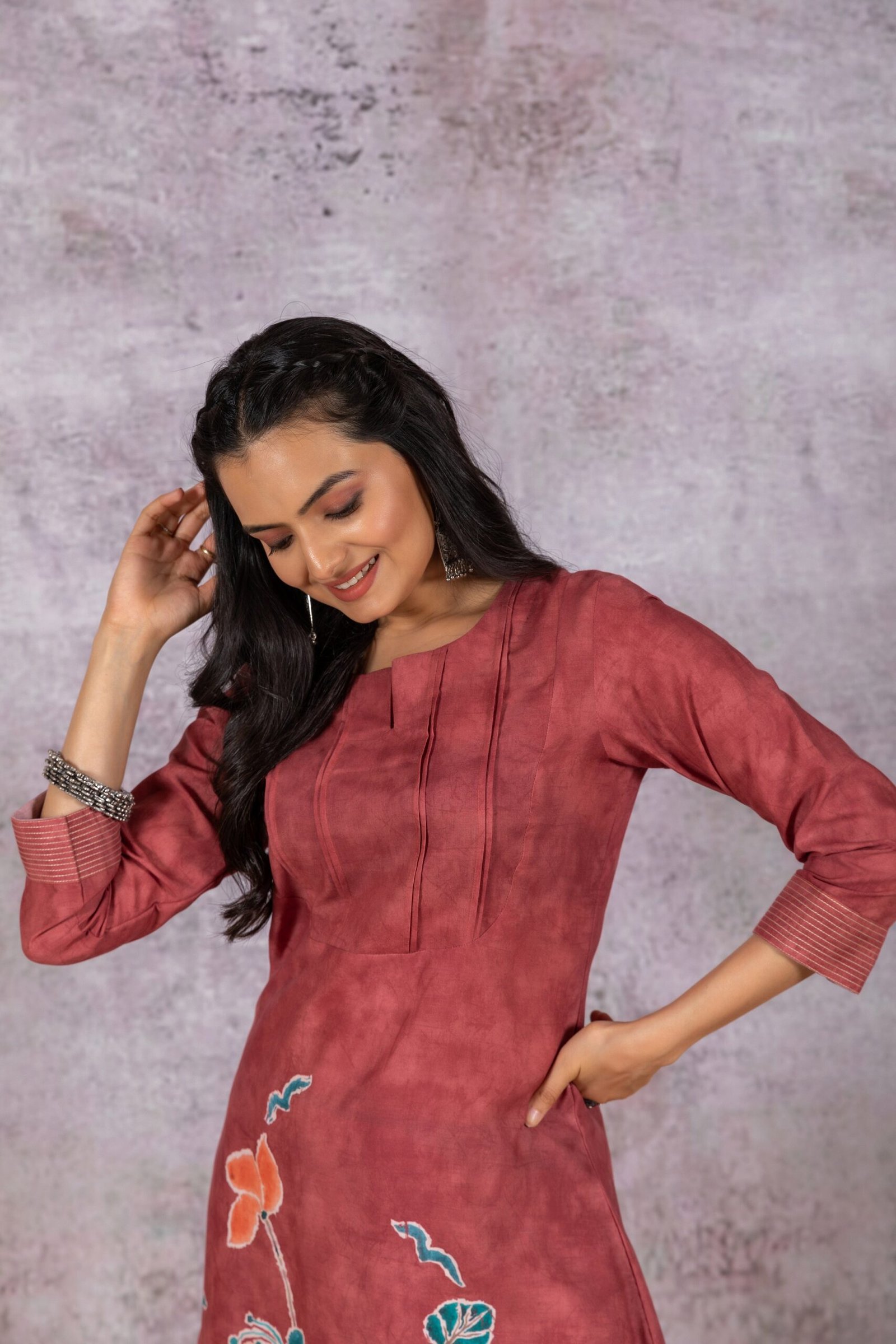 Elegant Shreesha Pichwai Suit Set for Timeless Style - Image 4