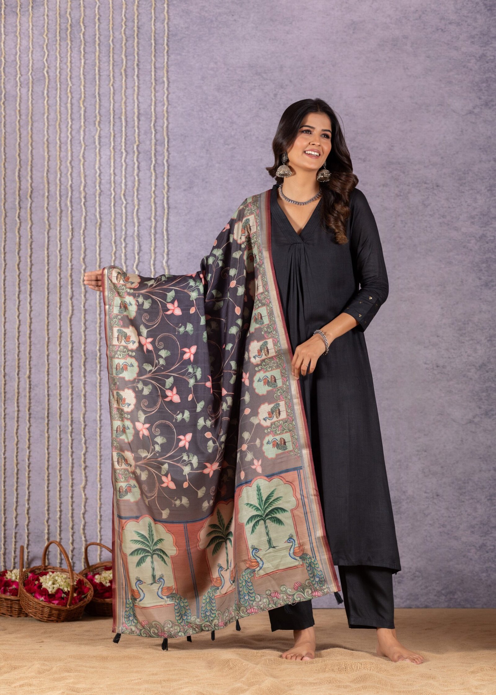 Stunning Natasha Pichwai-Design Dupatta