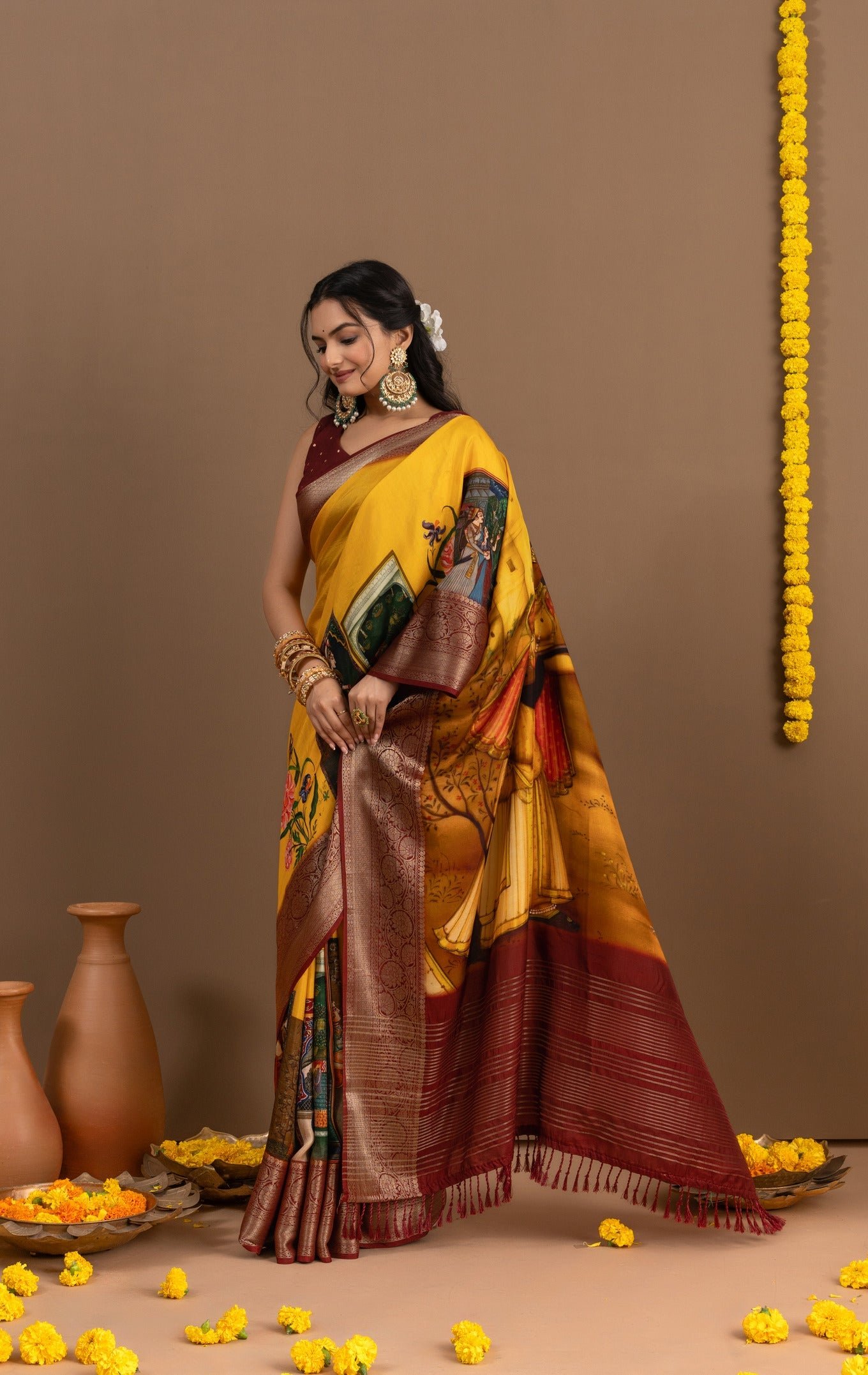 Exquisite Roopvati Sunehri Saree: Embrace Elegance and Tradition - Image 5
