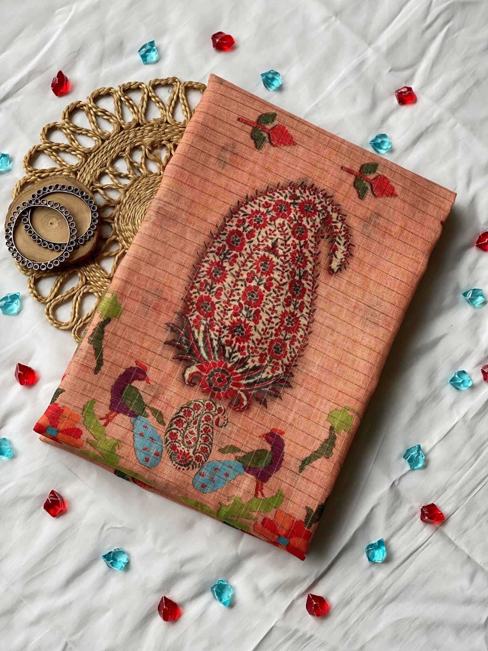 Elegant Paisley Patterned Vastra Saree