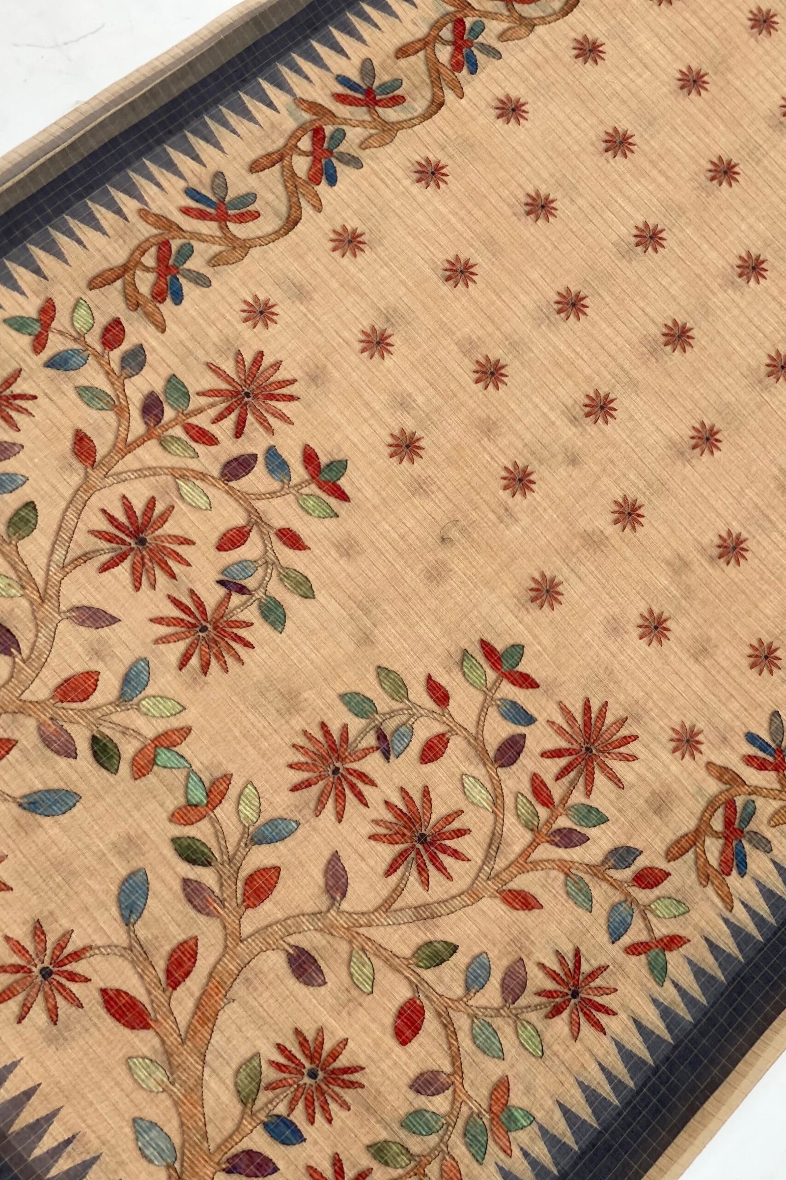 Elegant Madhurika Zari Linen Saree - A Timeless Classic - Image 4