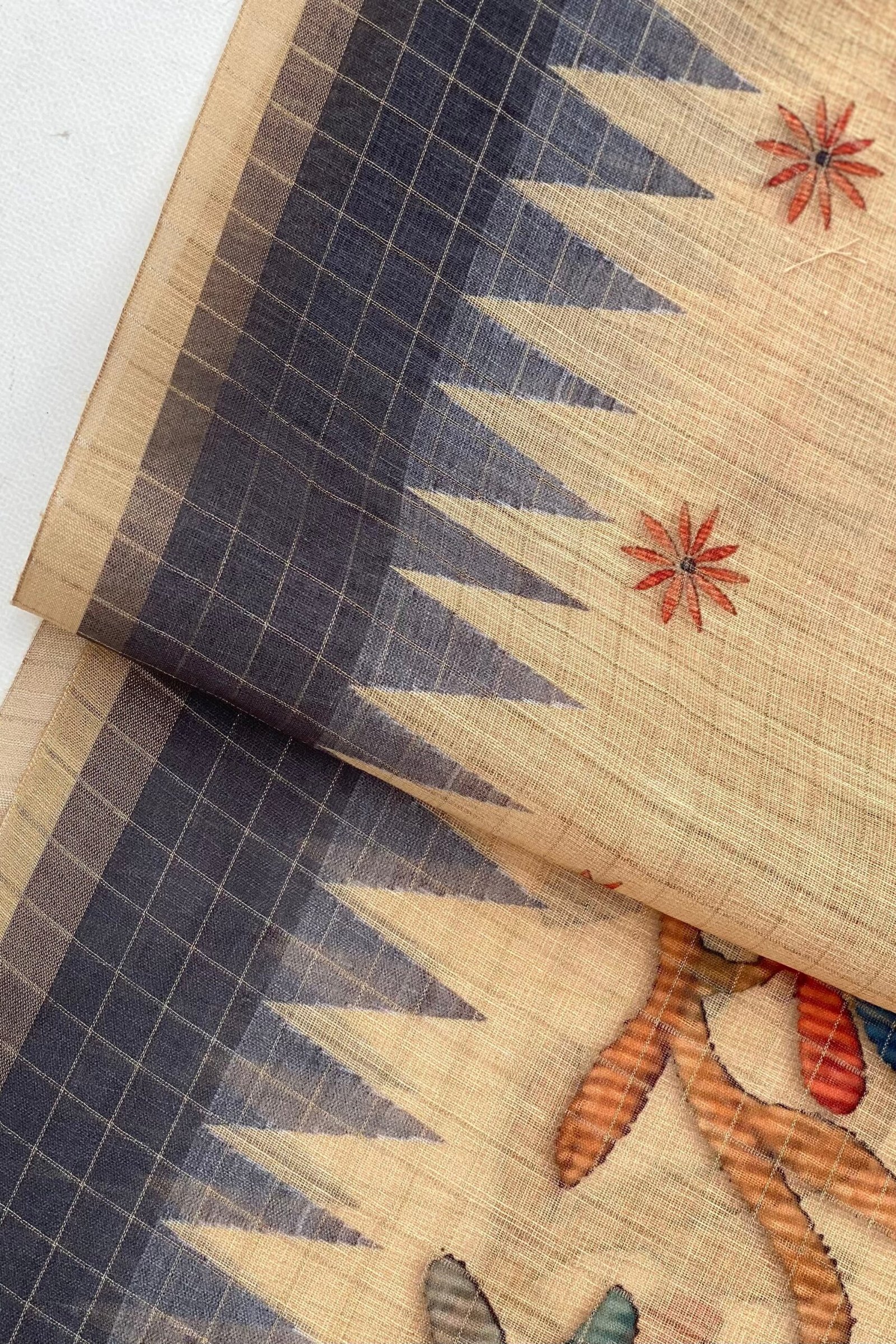 Elegant Madhurika Zari Linen Saree - A Timeless Classic - Image 7