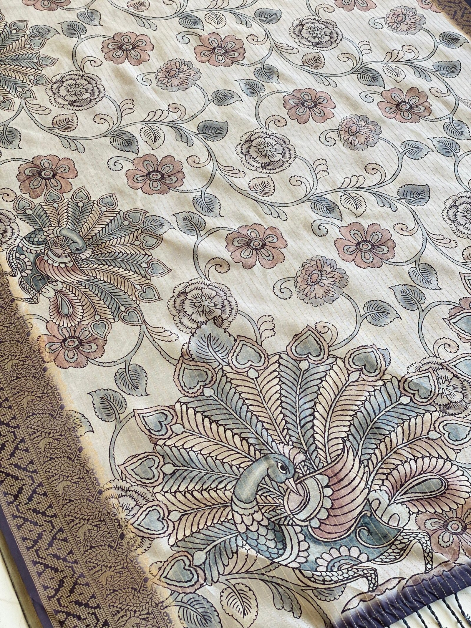 Enchanting Peacock Kalamkari Saree with Charms - Image 3