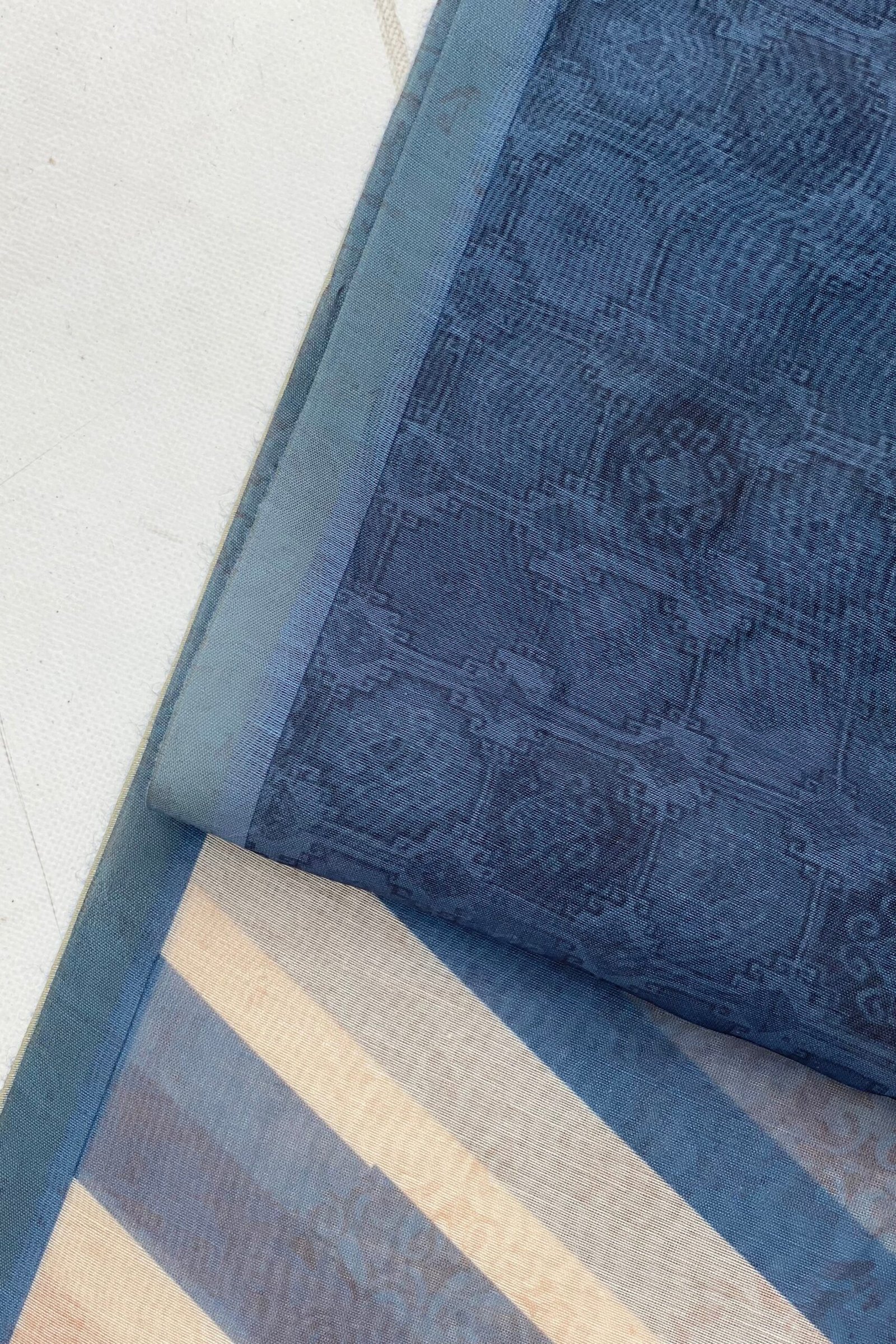 Elegant Gopi Blue Striped Saree for Timeless Style - Image 8