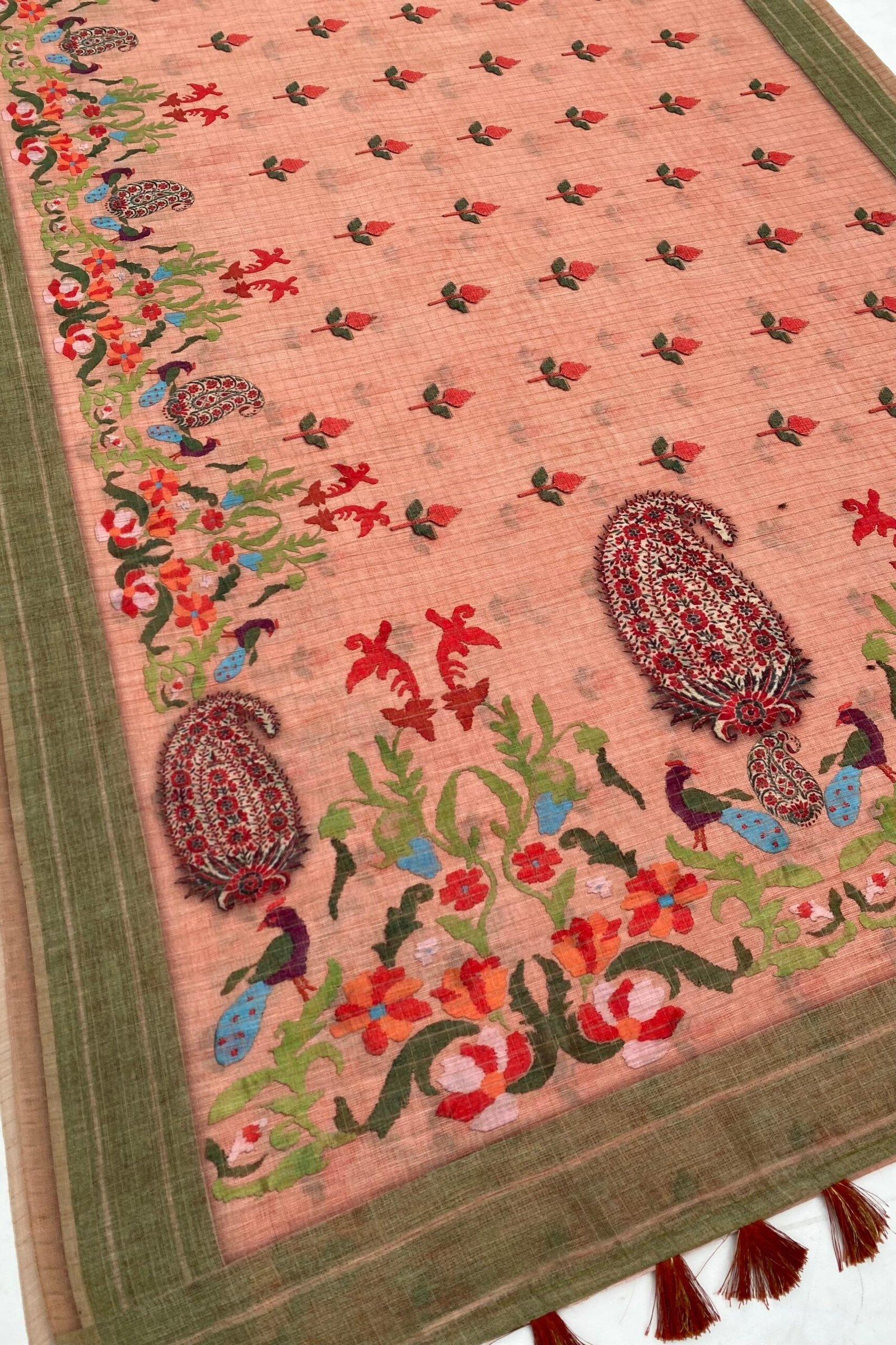 Elegant Paisley Patterned Vastra Saree - Image 2