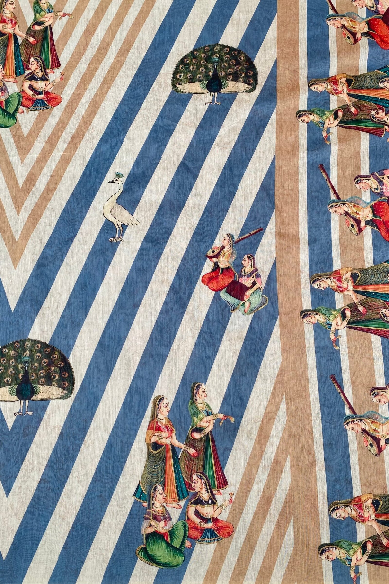 Elegant Gopi Blue Striped Saree for Timeless Style - Image 4