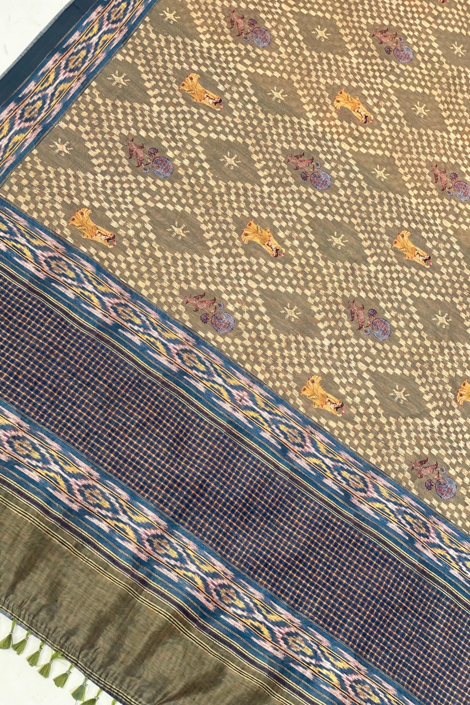 Elegant Green Bandhej Saree by Sitarika - Image 5