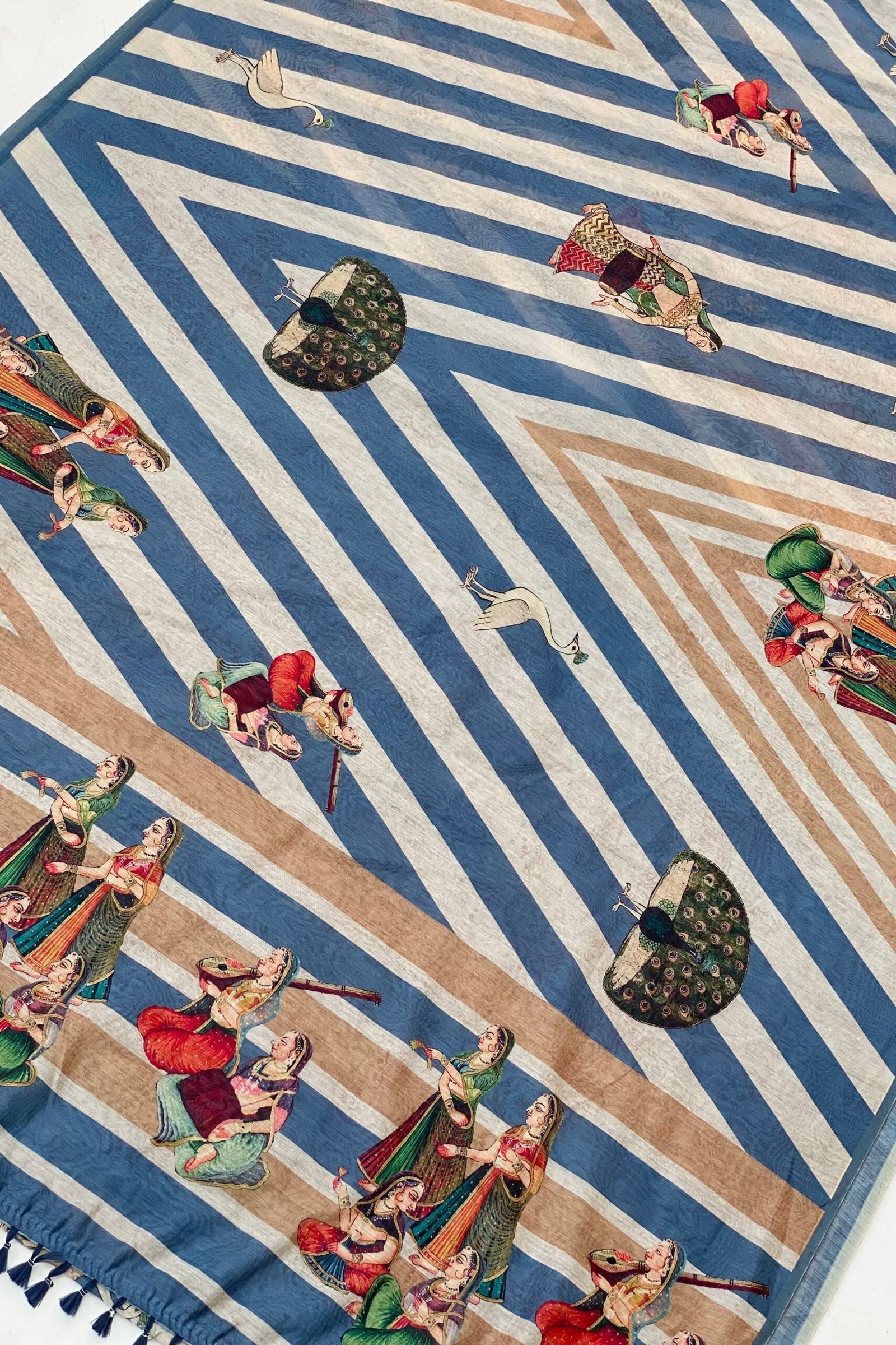 Elegant Gopi Blue Striped Saree for Timeless Style - Image 6