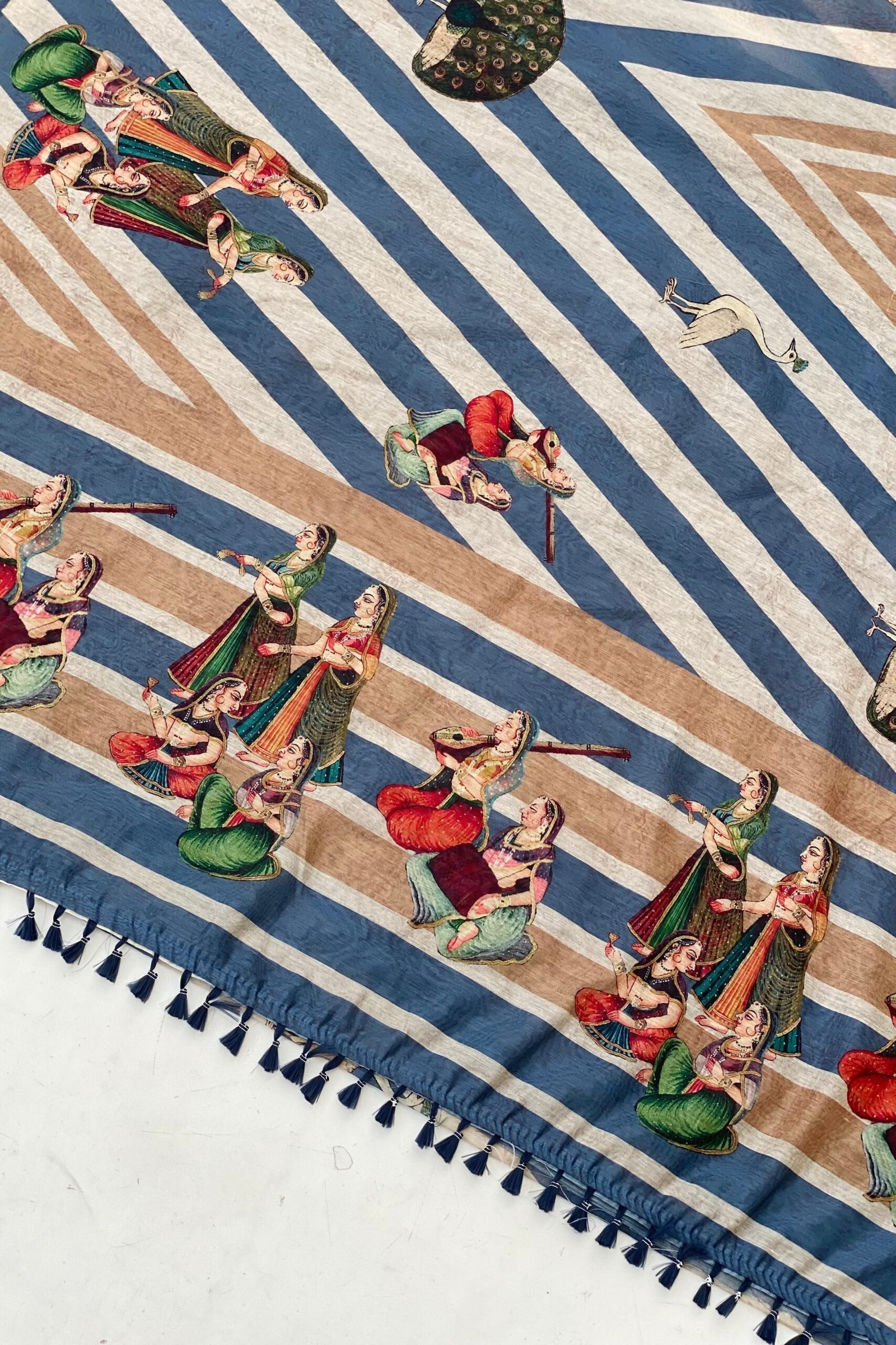 Elegant Gopi Blue Striped Saree for Timeless Style - Image 7