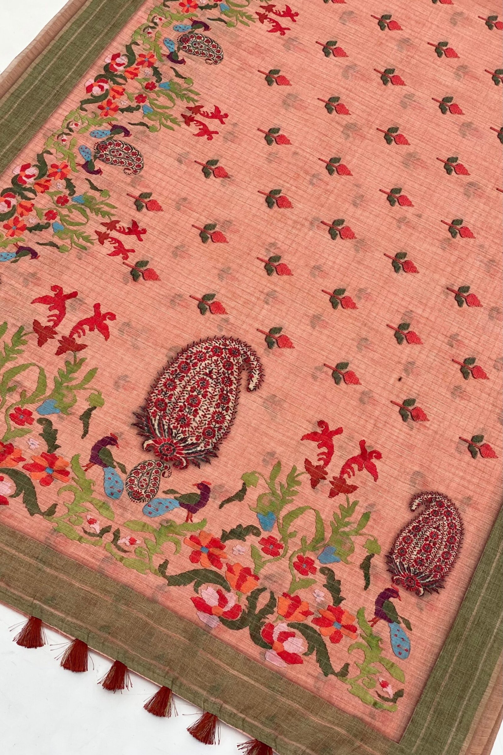 Elegant Paisley Patterned Vastra Saree - Image 5