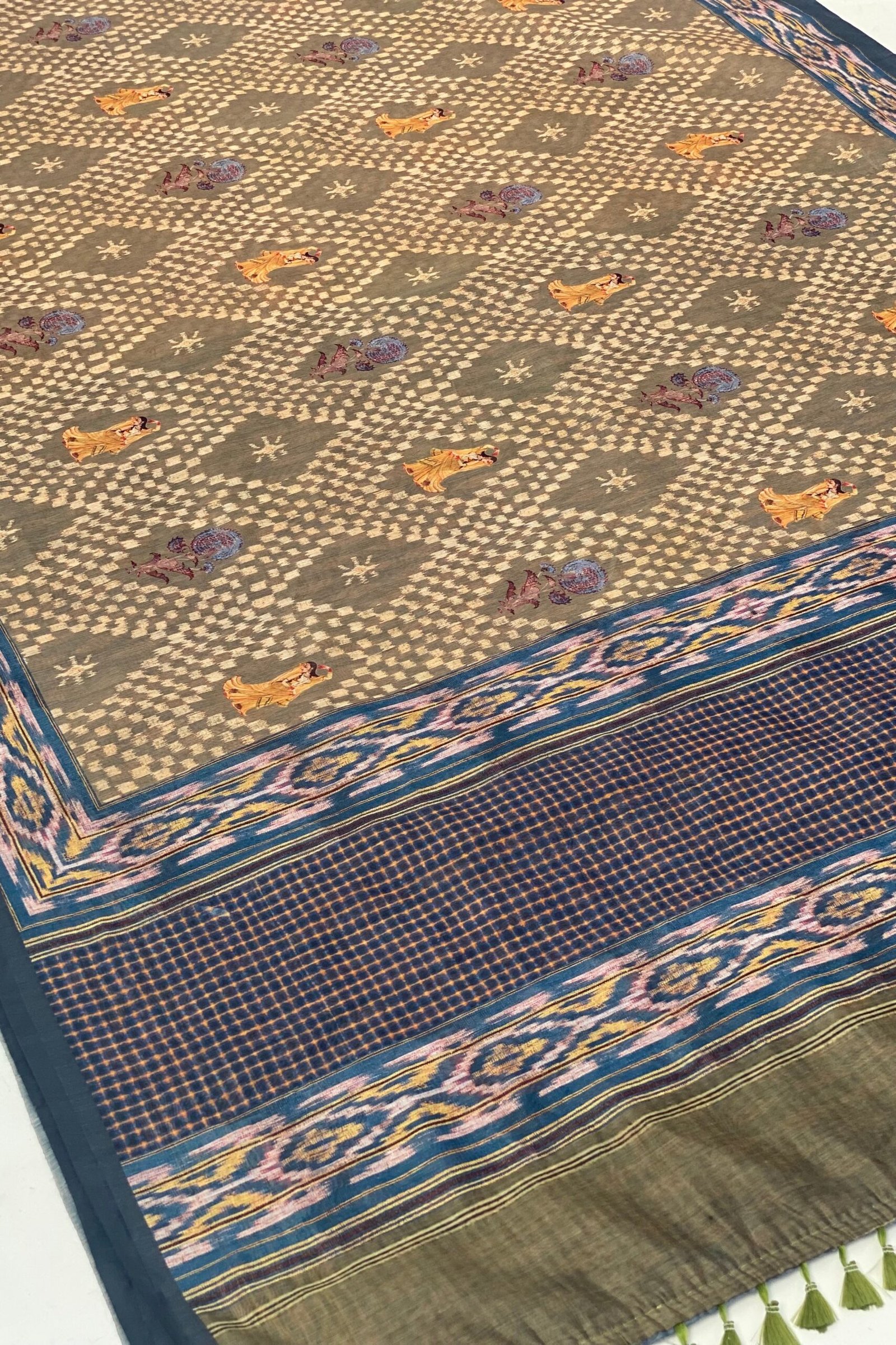 Elegant Green Bandhej Saree by Sitarika - Image 2