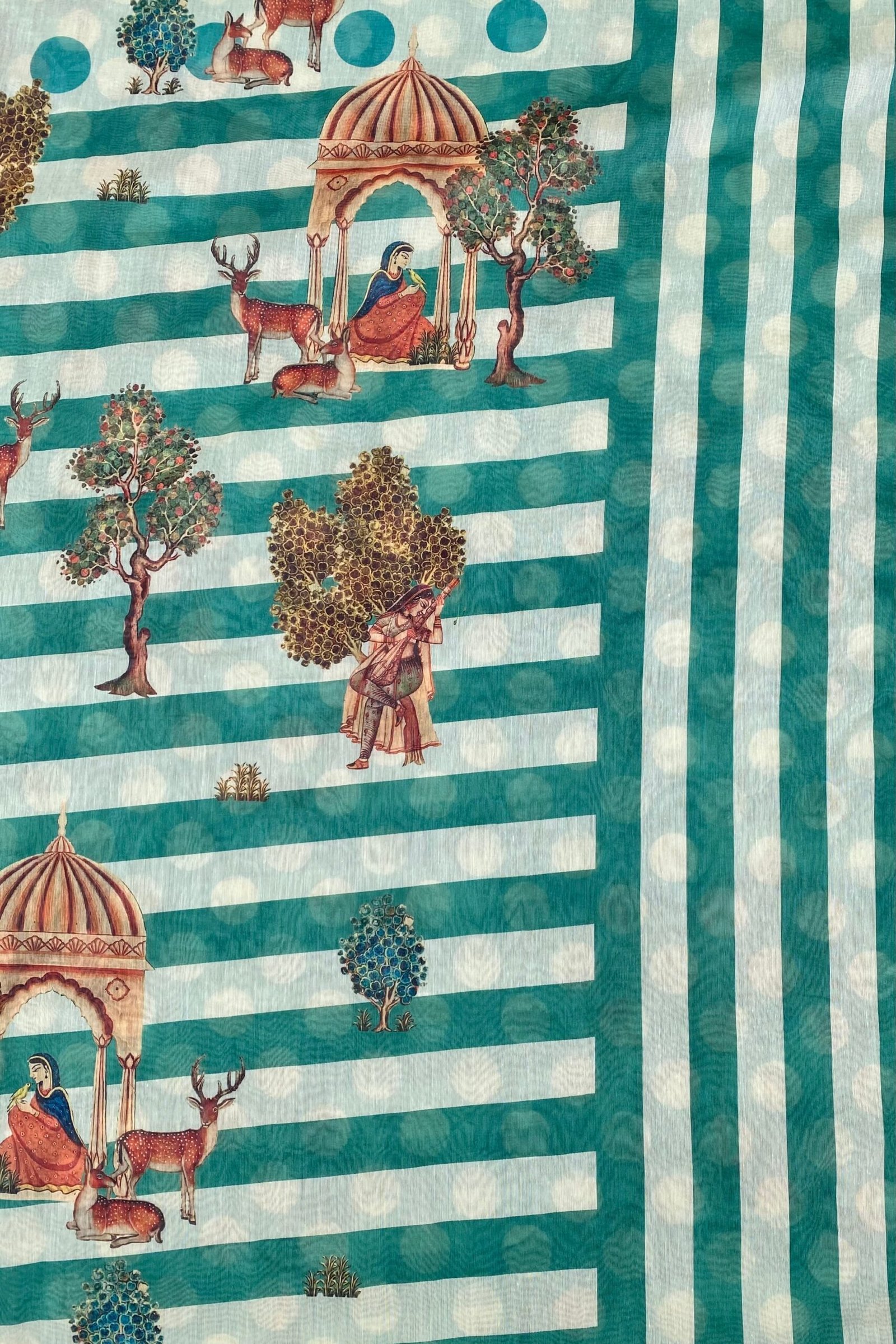 Stylish Jiya Polka-Stripe Fusion Saree - Image 4