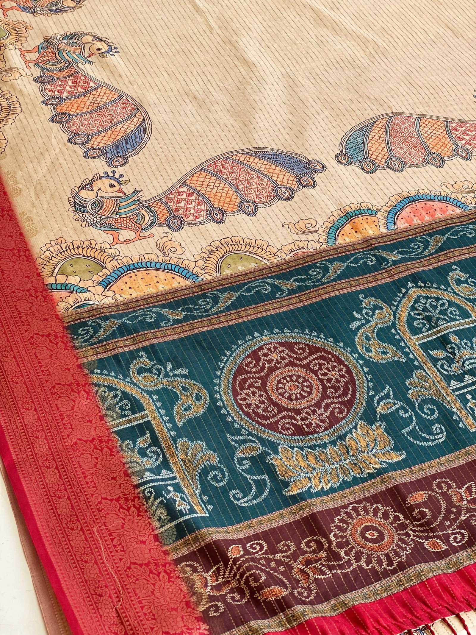 Elegant Pehchan Peacock Saree – Embrace Timeless Grace - Image 6