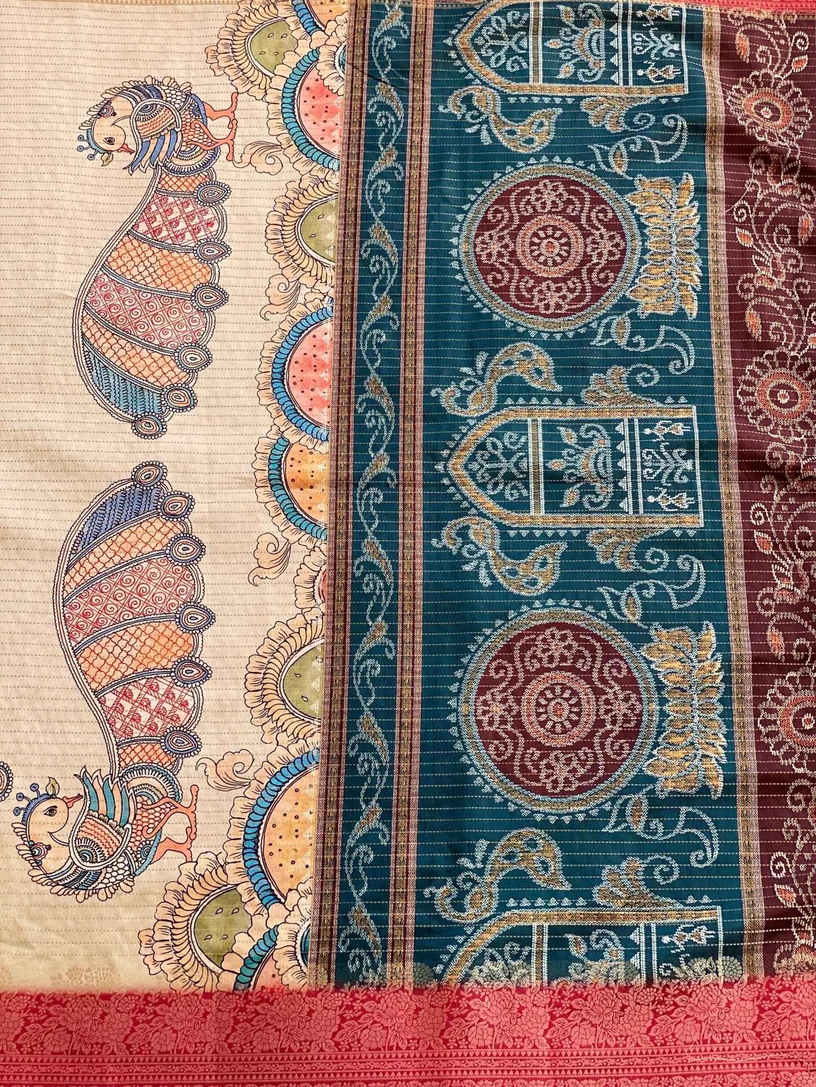 Elegant Pehchan Peacock Saree – Embrace Timeless Grace - Image 10