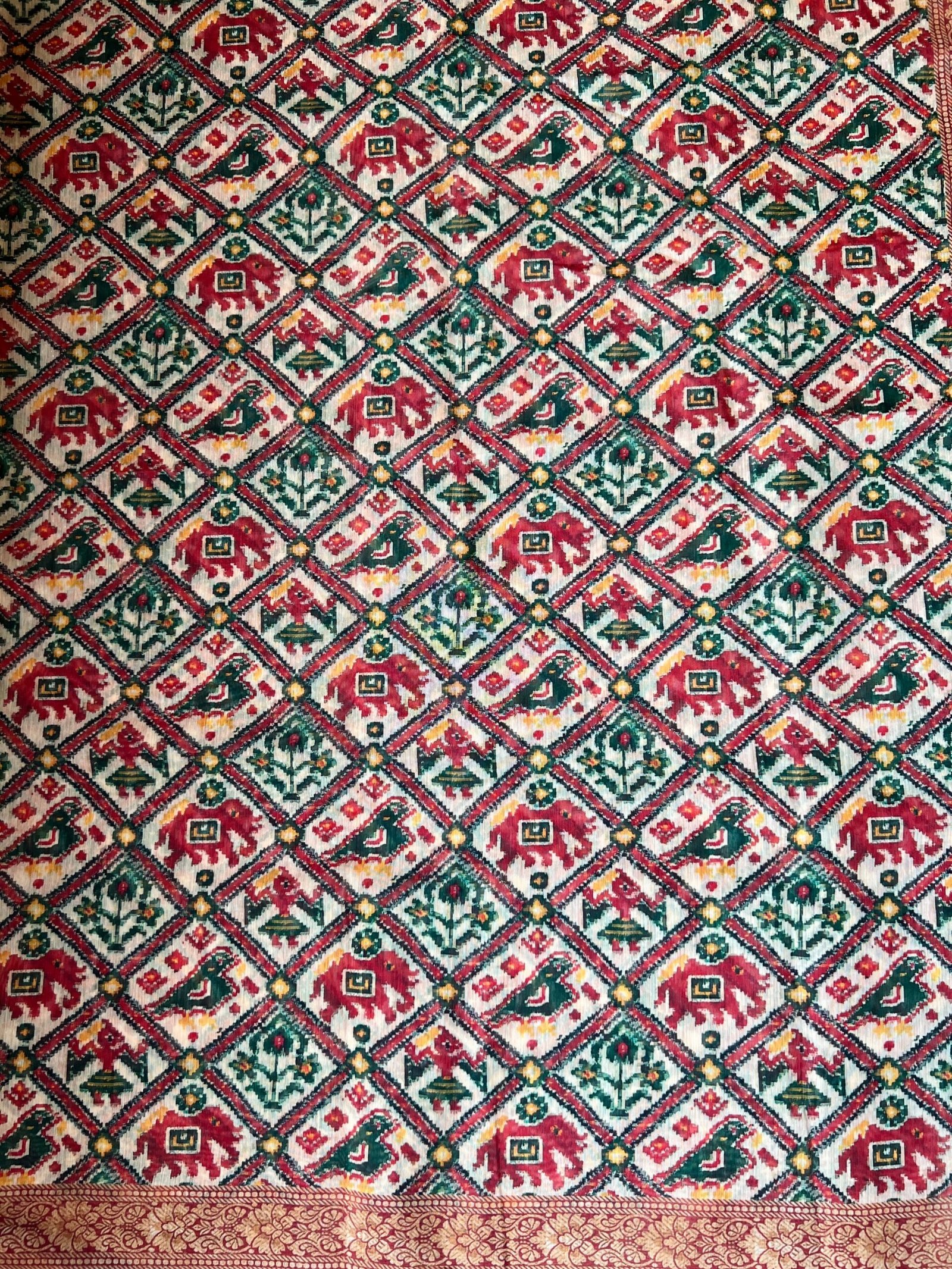 Elegant Beige Patola Saree for Timeless Charm - Image 7